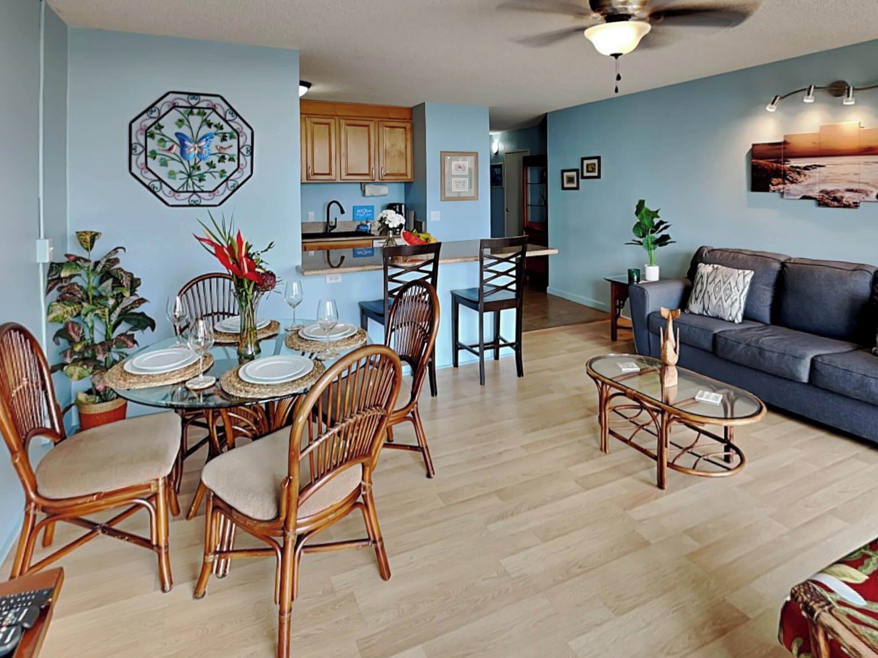 Condo (2 Bedrooms) | Front of property