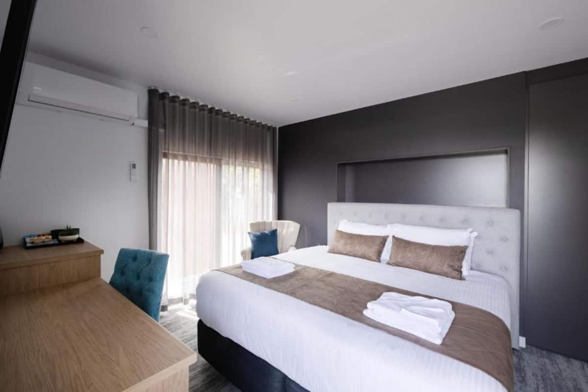 Habitación doble clásica (Non pet friendly) | 2 habitaciones, escritorio, tabla de planchar con plancha y wifi gratis