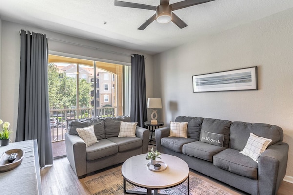 Bright and updated living room