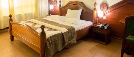 26 bedrooms, WiFi