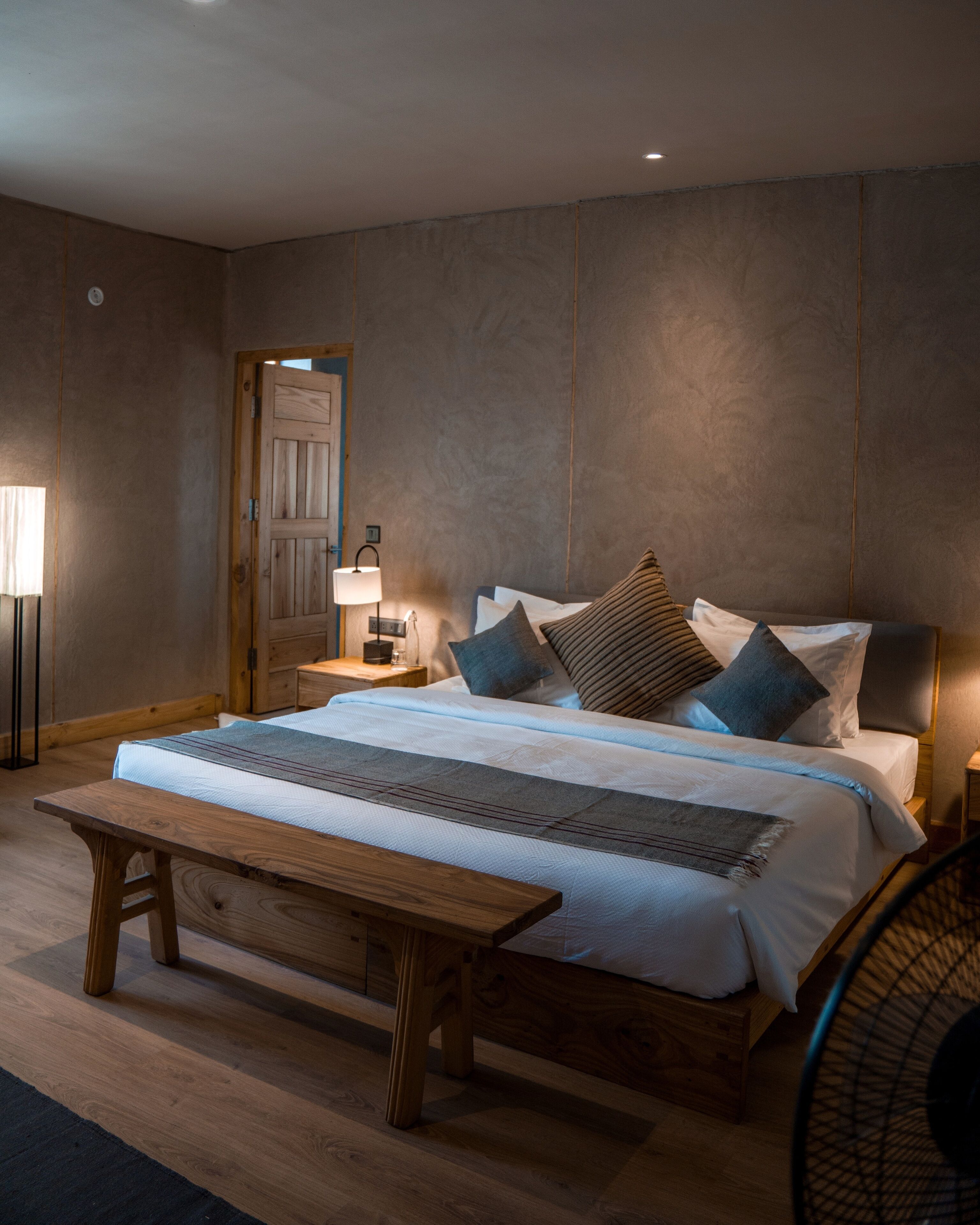 Chambre Club, 1 lit double | Literie de qualité supérieure, matelas mémoire de forme, minibar, bureau