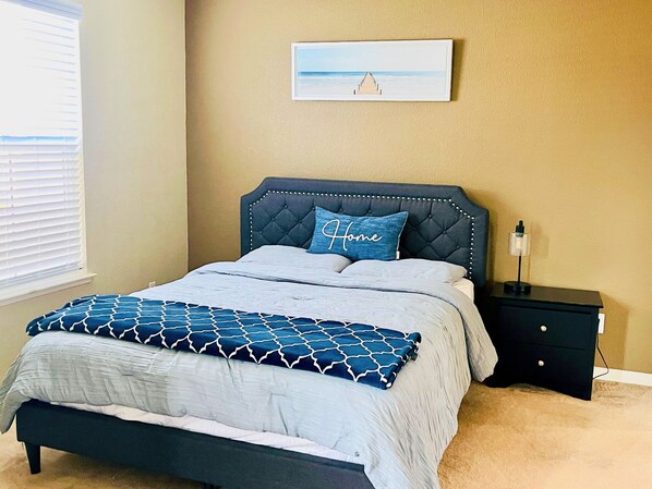 4 bedrooms, iron/ironing board, free WiFi, bed sheets