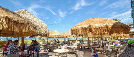 Condo (1 Bedroom) | Property amenity