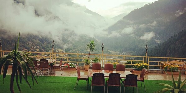 Reception - Green Village Resorts (Athmuqam)