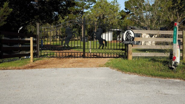 Unclassified image, 1 of 13, button - Pleasant Days Lodging Southwest Cottage (Homosassa)