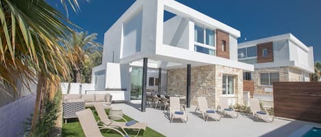 Villa, 5 Bedrooms, Smoking, Private Pool | Exterior