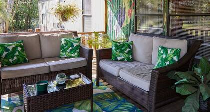 Pleasant Days Manatee Room