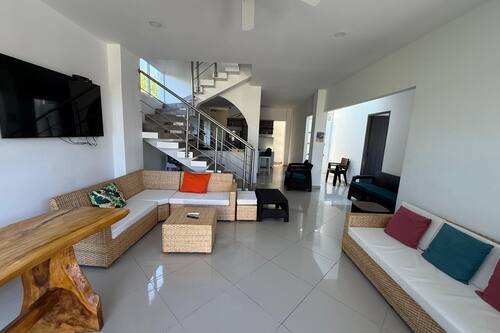 House, 4 Bedrooms, Accessible, Smoking | Living room