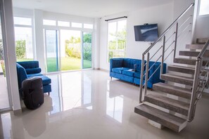 Casa, 4 habitaciones, accesible para personas con discapacidad, fumadores | Sala de estar
