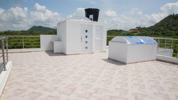 House, 4 Bedrooms, Accessible, Smoking | Balcony