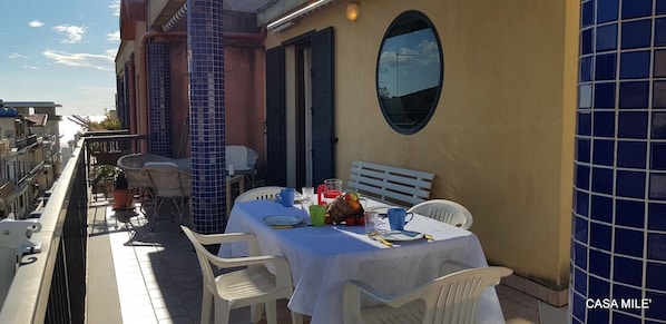 Apartment, 3 Bedrooms, Smoking | View from property