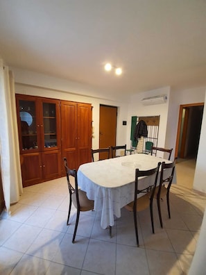 Departamento, 3 habitaciones, para fumadores | Lounge