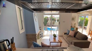 Villa, 2 Bedrooms, Private Pool, Garden View | Interior - Malama Beach Villa With Private Pool Great Location (Paralimni)