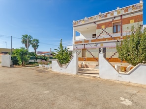 House, 2 Bedrooms, Accessible, Smoking | View from property