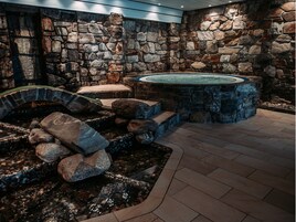 Bañera de hidromasaje interior