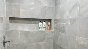 Classic House | Bathroom | Shower, free toiletries, towels, soap