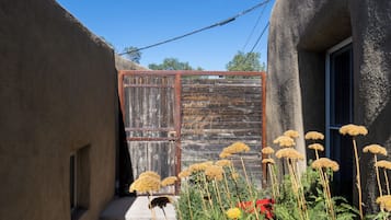 House (1 Bedroom) | Property amenity