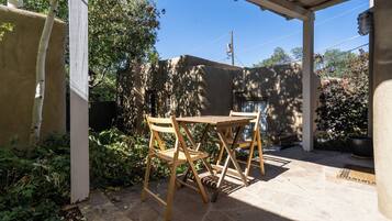 House (1 Bedroom) | Property amenity