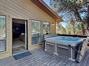 Studio (5 Bedrooms) | Property amenity