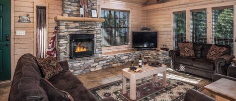 Studio (2 Bedrooms) | Property amenity