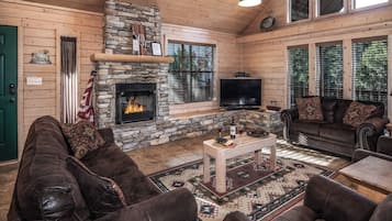 Studio (2 Bedrooms) | Property amenity