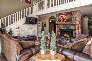 Studio (3 Bedrooms) | Front of property - Tis Holiday Haus by Ruidoso Vacation Rentals (Ruidoso)