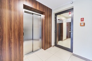 Reception - Aleja Architektow Apartments by Renters (Wroclaw)