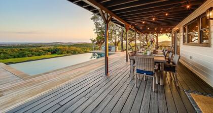 Infinity Pool Paradise|10-Acre Hill Country Escape