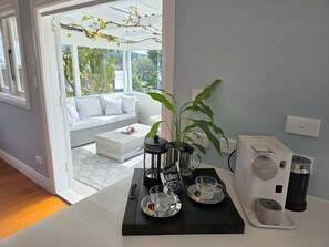 Interior - Kingfisher Lodge Waterfront Retreat.
Direct estuary access and stunning views (Tairua)