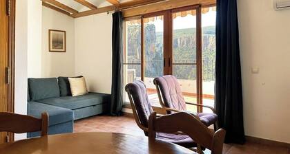 Apartamento con terraza en Chulilla. La Muela 3