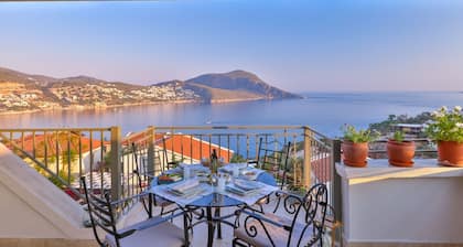 Stunning Villa in extremely exclusive location.