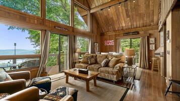 Télévision, cheminée