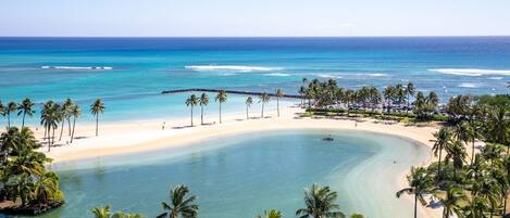 På stranden och strandhanddukar