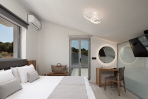 3 bedrooms, in-room safe, iron/ironing board, travel crib - Agrielia Villa I, featuring Heated Spa Whirlpool (Rethyno)