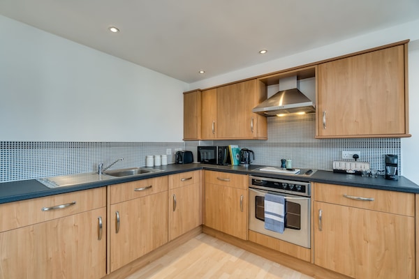 Frigorífic, microones, forn i placa de cuina