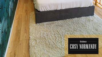 2 bedrooms, iron/ironing board, travel crib, free WiFi