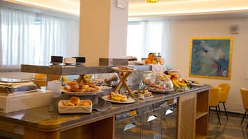 Tägliches inbegriffenes Frühstücksbuffet