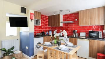 Cottage | Cuisine privée | Réfrigérateur, bouilloire électrique