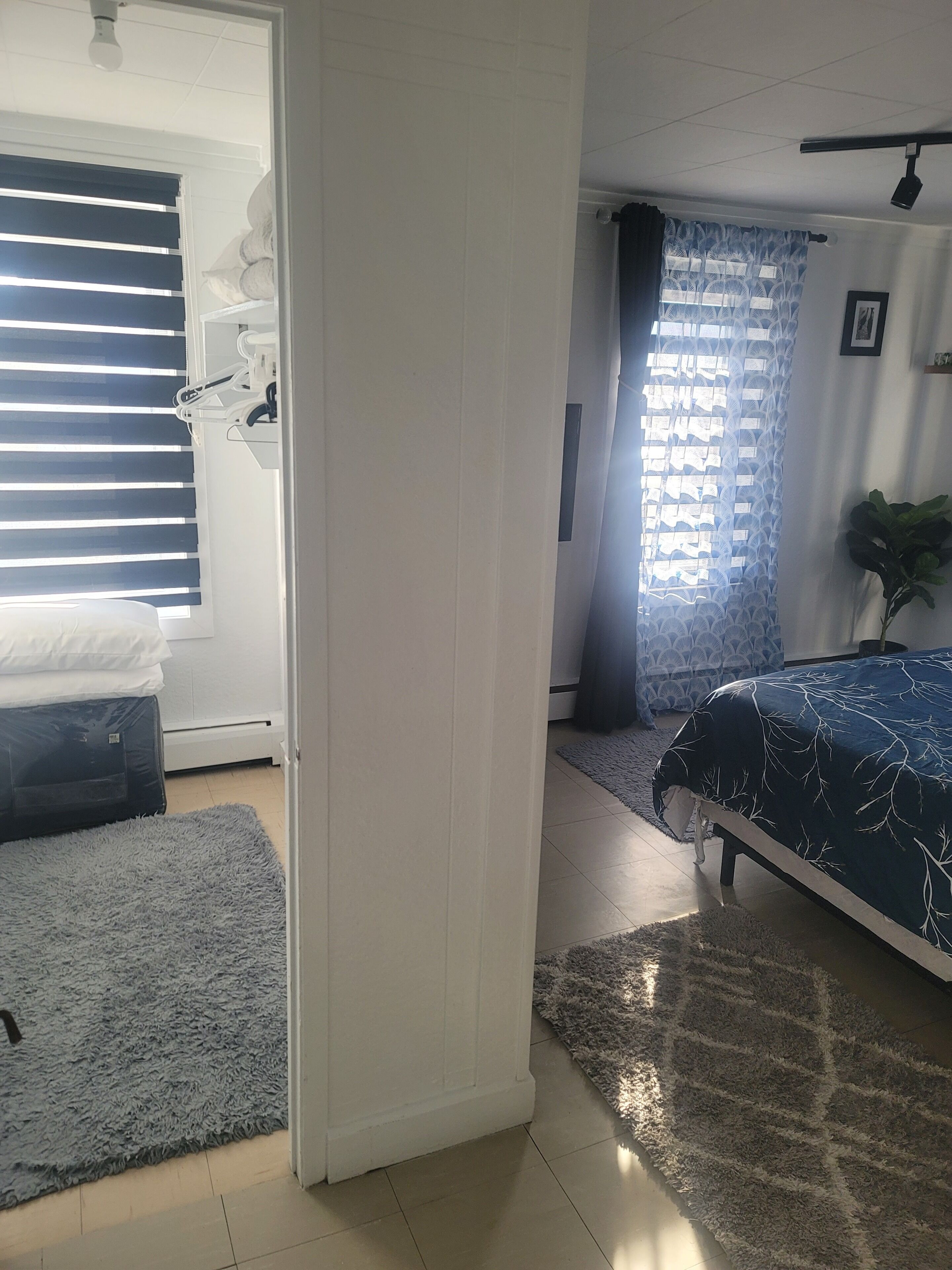 2 slaapkamers, een bureau, een strijkplank/strijkijzer, gratis wifi