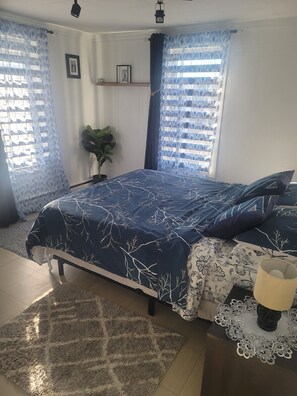 2 bedrooms, desk, iron/ironing board, free WiFi