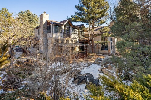 3 bedroom suite in Chautauqua Park neighborhood