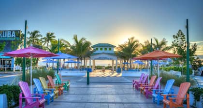 Pool-Steps from Beach-Golf Car Option