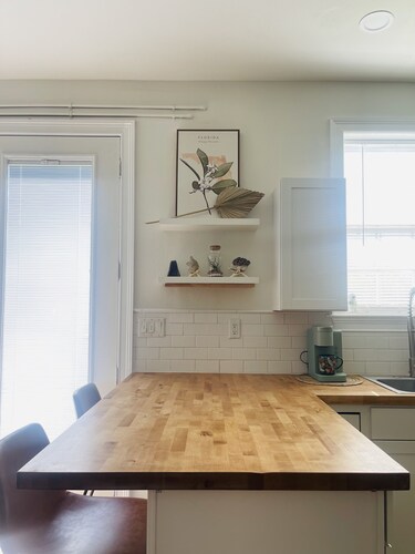 Rocket City Retreat Studio Titusville Private Parking Spacex Launch Pet friendly