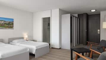 Economy Double or Twin Room | Hypo-allergenic bedding, in-room safe, desk, laptop workspace