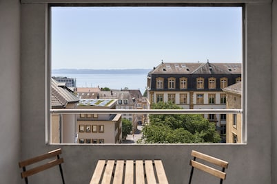 Neuchatel City Hotel