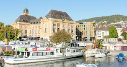 Neuchatel City Hotel