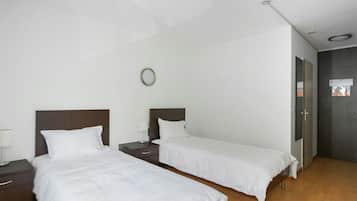 Standard Double or Twin Room | In-room safe, desk, laptop workspace, free WiFi