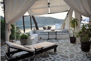Terrace/patio - VILLA CORALI (CORINTH)