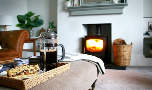 Beautiful 6-bed - Sleeps 12 - Stunning Views