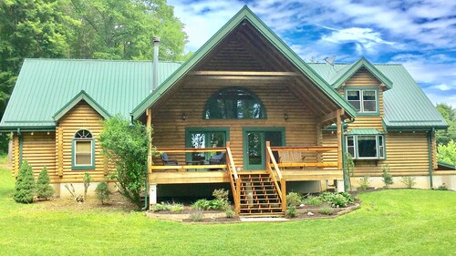 Secluded Luxury Lodge overlooking private 57 acre in Hocking Hills Region